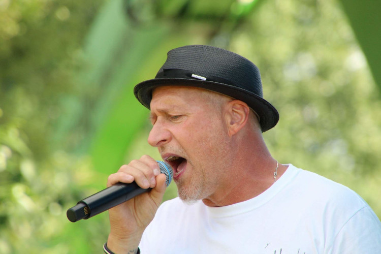 Dieses Bild hat ein leeres Alt-Attribut. Der Dateiname ist Uwe.jpg